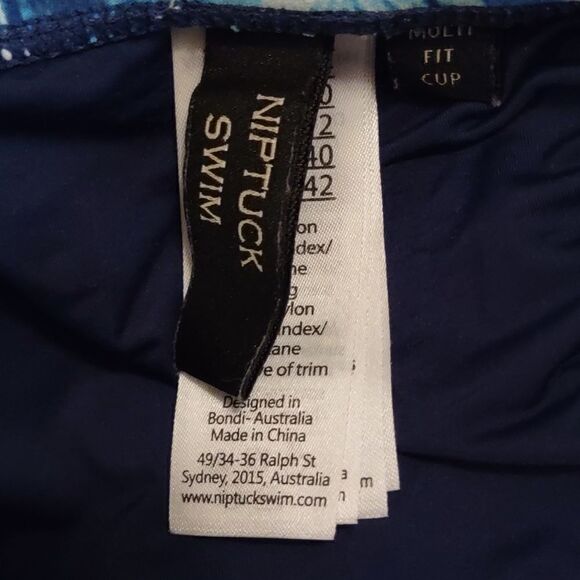 Niptuck, size 10, blue white floral swimsuit adjustable strap shirred molded cup - Picture 6 of 8